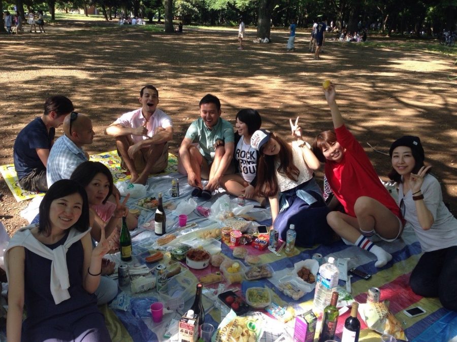 Why is it so Hard to Meet People in Tokyo?